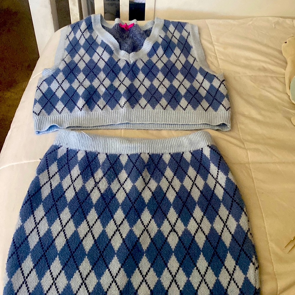 Two piece set